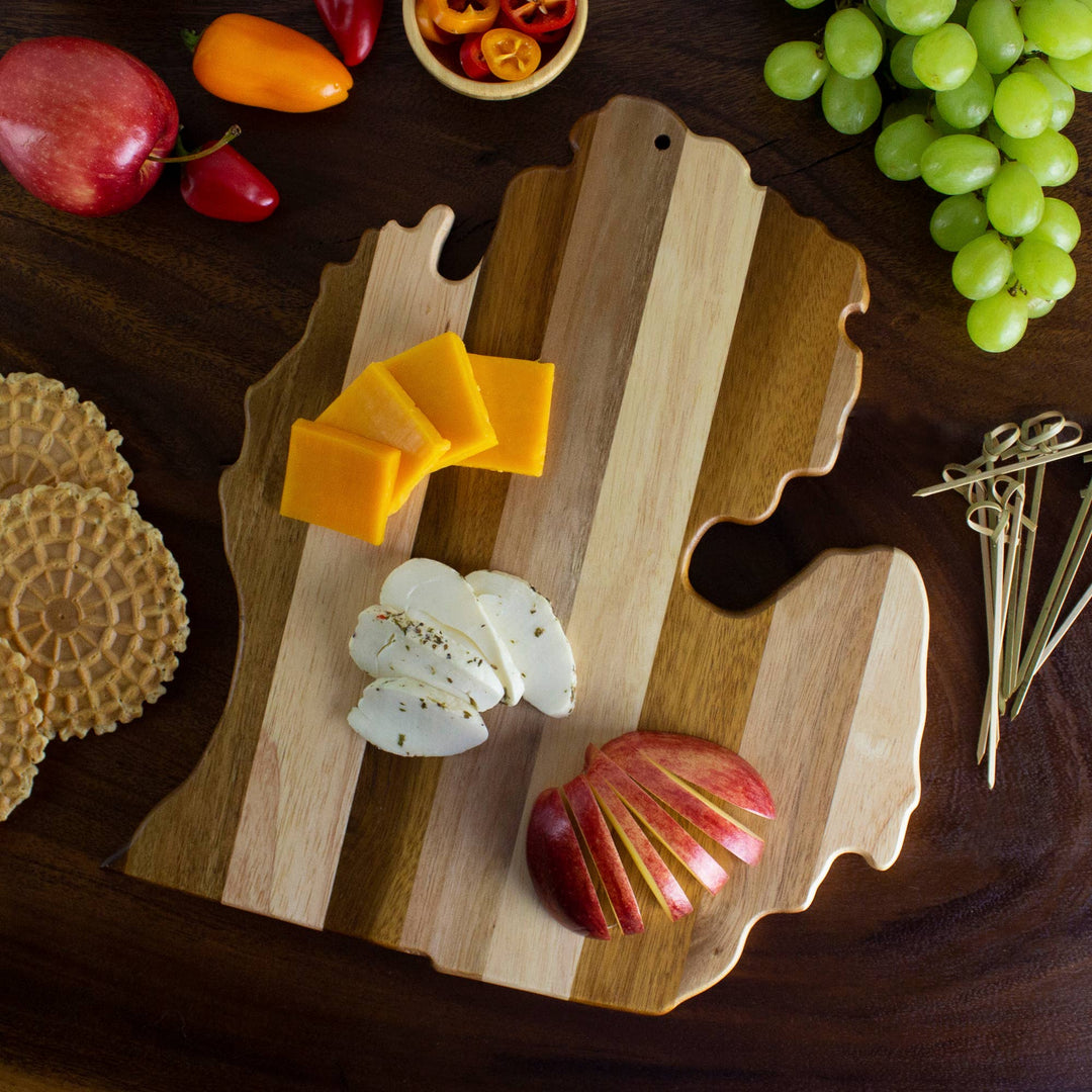 Rock &amp; Branch® Shiplap Series Michigan Serving Board